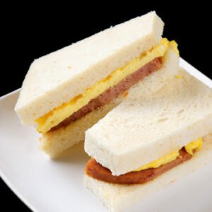แซนด์วิชมีทและไข่ / Luncheon Meat & Egg Sandwich